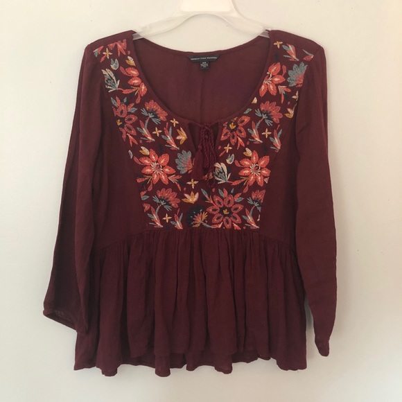 American Eagle Outfitters Tops - Maroon embroidered AE top